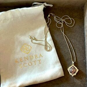 Kendra Scott Necklace